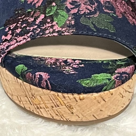 MARC FISHER Floral Cork Wedges NWOT Size 9 - Picture 2 of 15